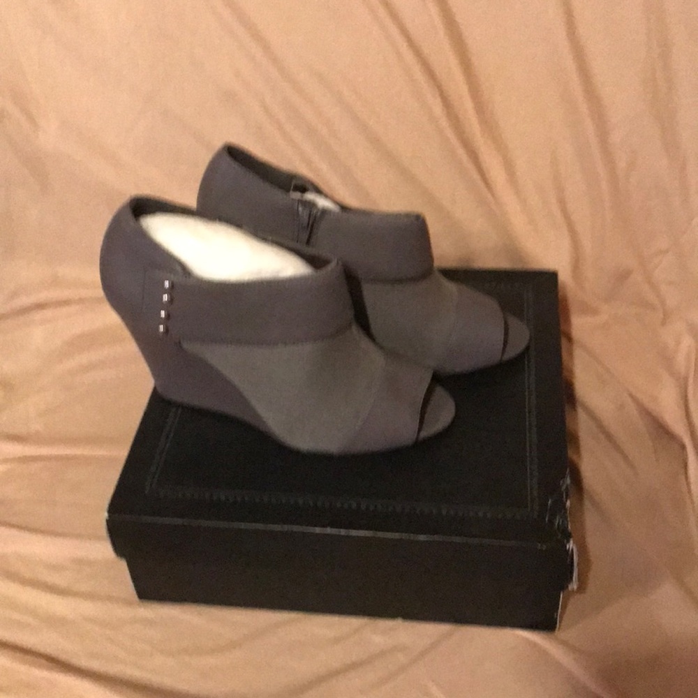 Deena & Ozzy Grey Peep Toe Wedge Booties